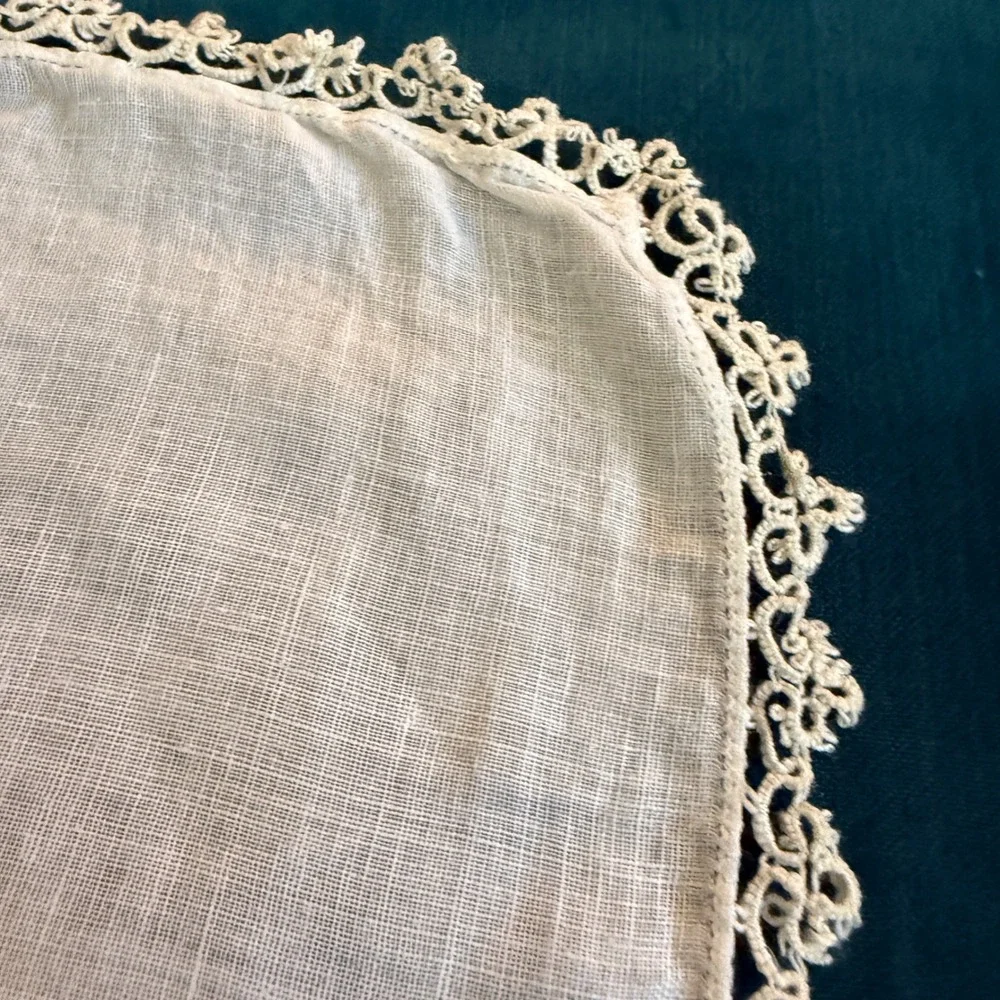 Vintage Handkerchief Embroidered Floral Lace Trim Cotton Linen Blend Set‎ of 2